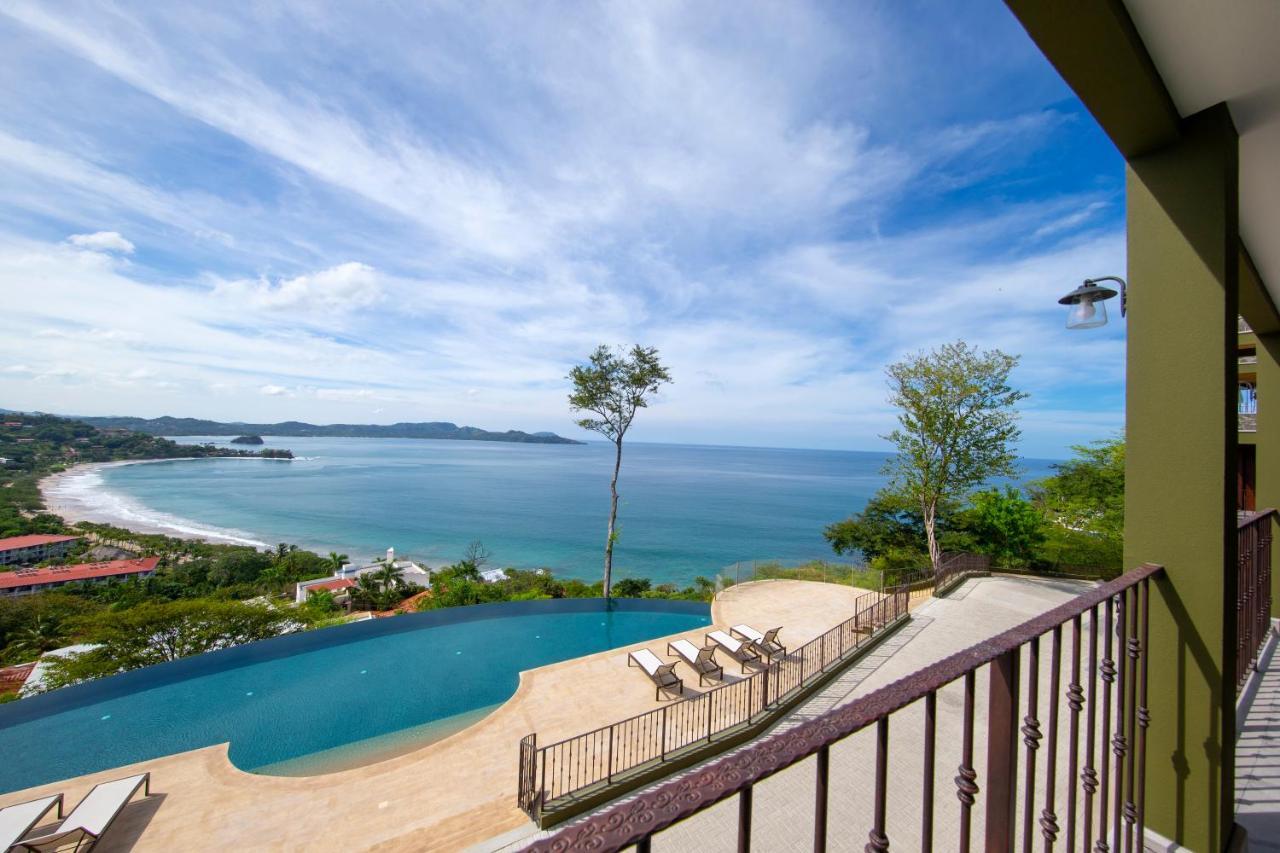 360 Splendor Del Pacifico Residences ปลายาฟลามิงโก ภายนอก รูปภาพ